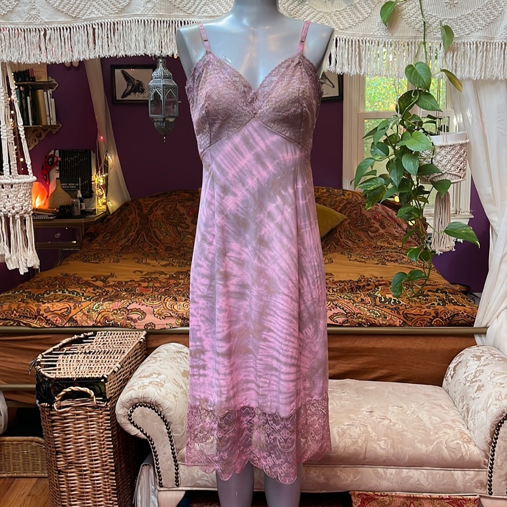 Vintage pink & purple tie dye lace trim slip dress